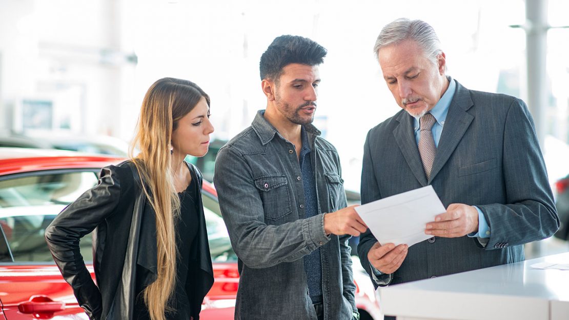 How Elo GPS Can Help Turn Car Dealership Challenges into Opportunities